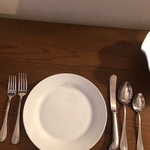 EUC 88-Piece Old English/Colonial Style 18/10 Stainless Steel Flatware